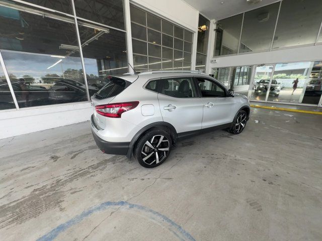 2022 Nissan Rogue Sport SL