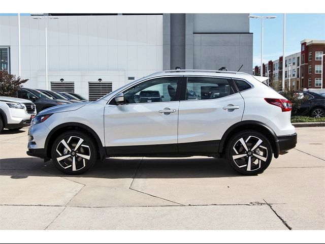 2022 Nissan Rogue Sport SL