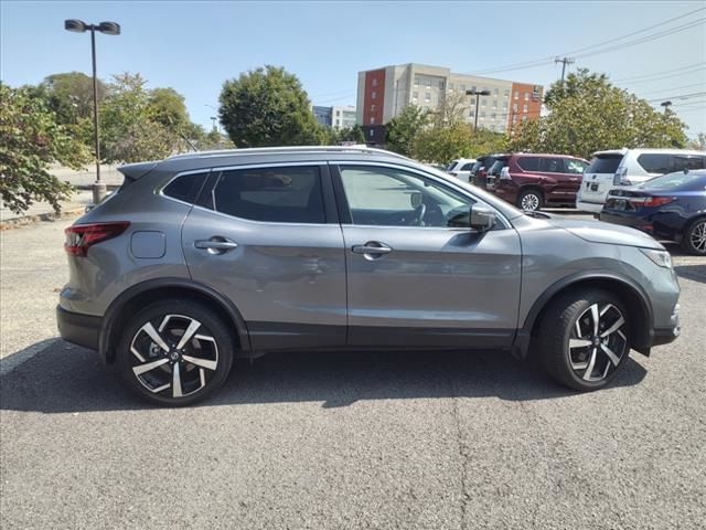 2022 Nissan Rogue Sport SL