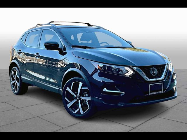 2022 Nissan Rogue Sport SL