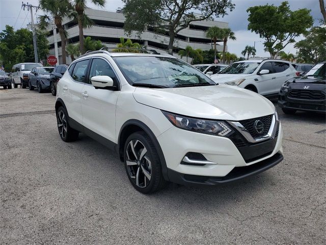 2022 Nissan Rogue Sport SL