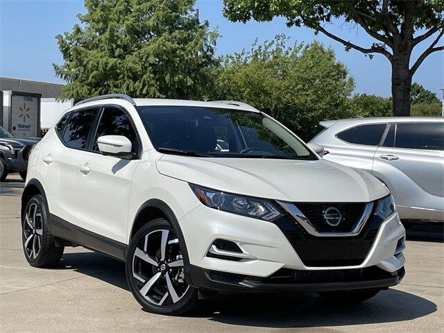 2022 Nissan Rogue Sport SL