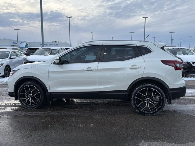 2022 Nissan Rogue Sport SL