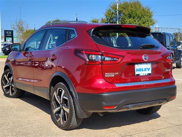 2022 Nissan Rogue Sport SL