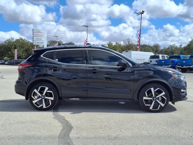 2022 Nissan Rogue Sport SL