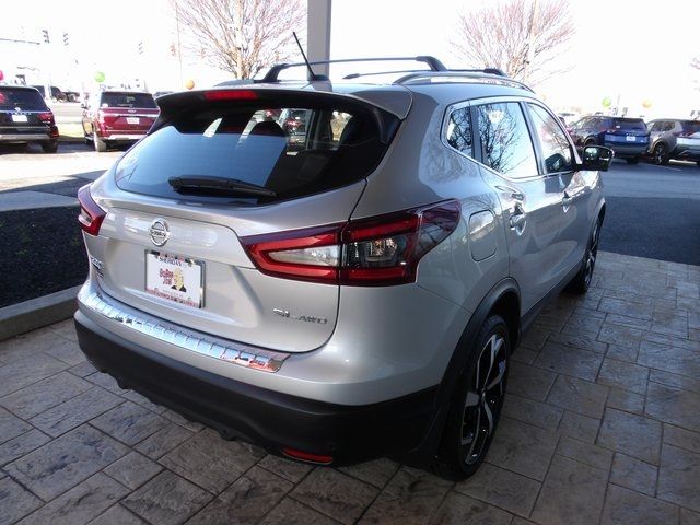 2022 Nissan Rogue Sport SL