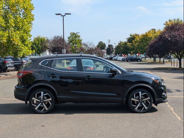 2022 Nissan Rogue Sport SL