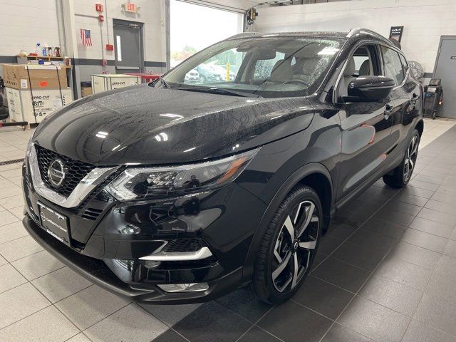 2022 Nissan Rogue Sport SL