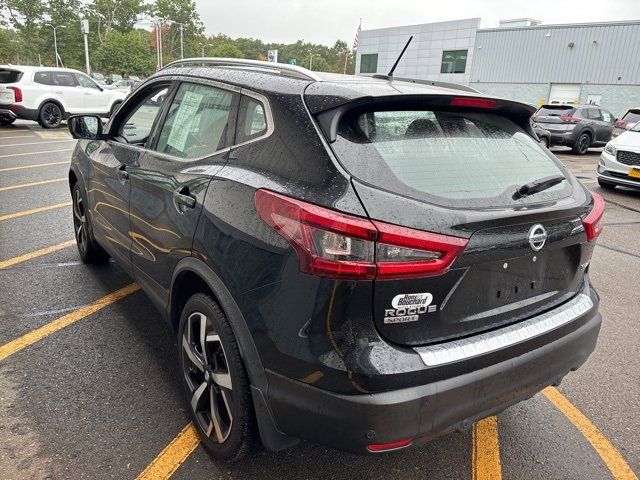 2022 Nissan Rogue Sport SL