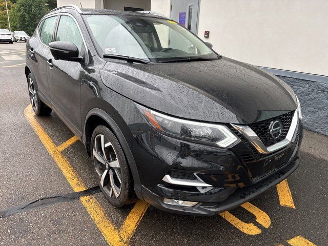 2022 Nissan Rogue Sport SL