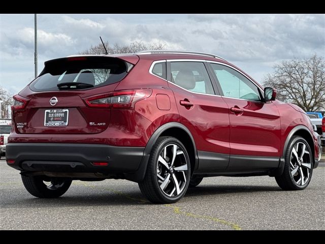 2022 Nissan Rogue Sport SL