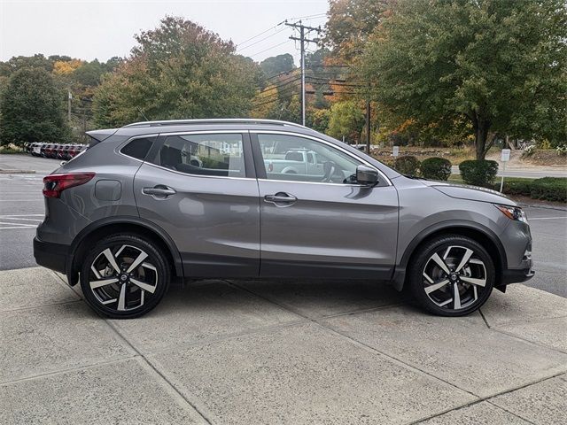 2022 Nissan Rogue Sport SL