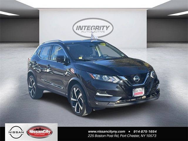 2022 Nissan Rogue Sport SL