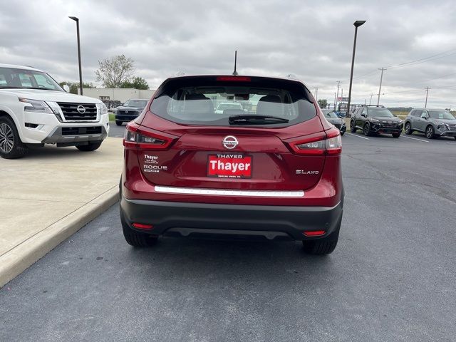 2022 Nissan Rogue Sport SL