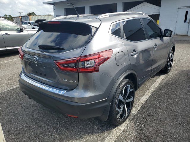 2022 Nissan Rogue Sport SL