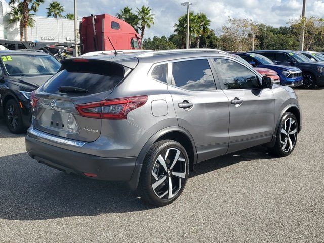 2022 Nissan Rogue Sport SL