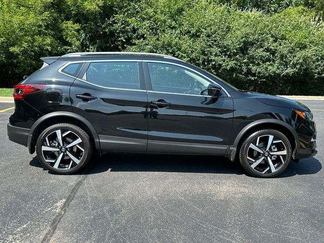 2022 Nissan Rogue Sport SL