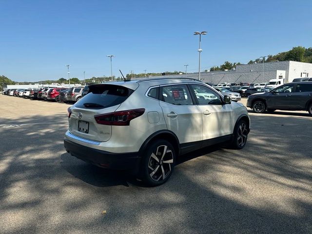 2022 Nissan Rogue Sport SL