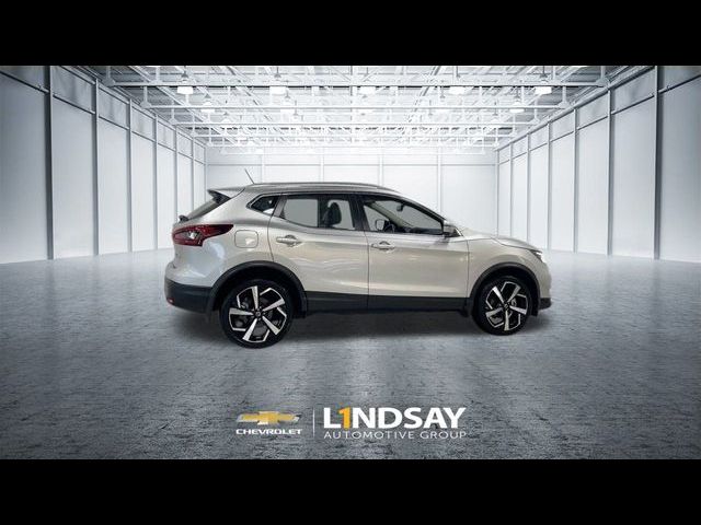 2022 Nissan Rogue Sport SL