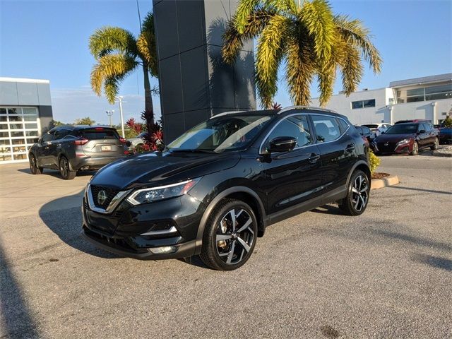 2022 Nissan Rogue Sport SL