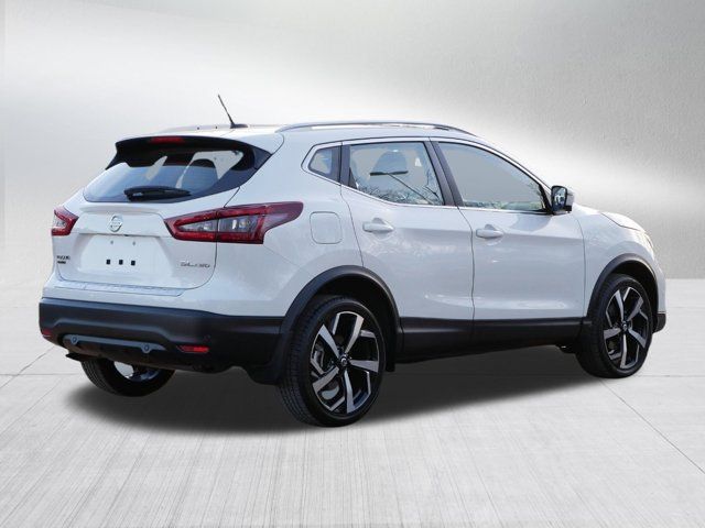 2022 Nissan Rogue Sport SL