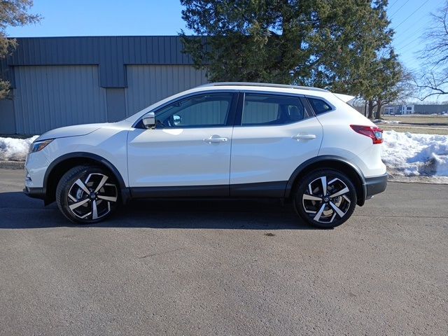 2022 Nissan Rogue Sport SL