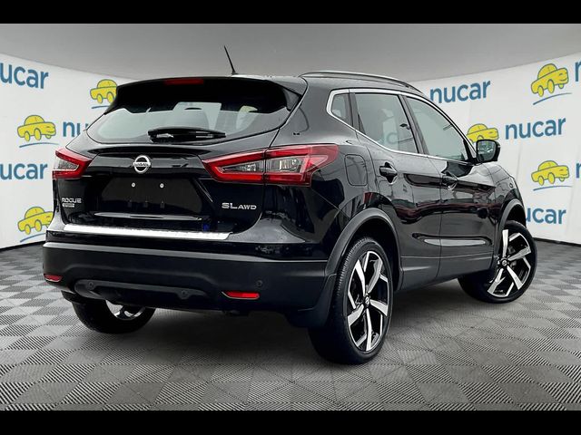 2022 Nissan Rogue Sport SL