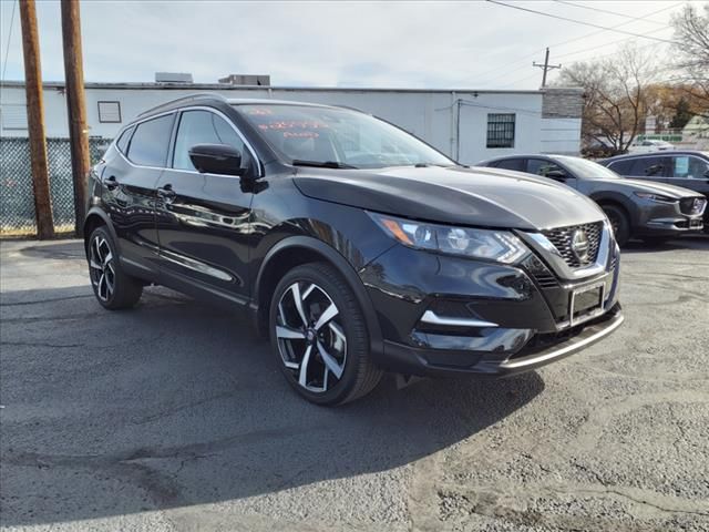 2022 Nissan Rogue Sport SL