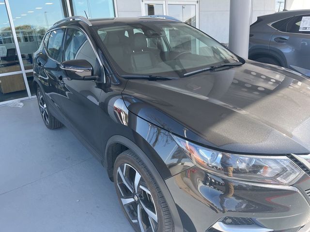 2022 Nissan Rogue Sport SL