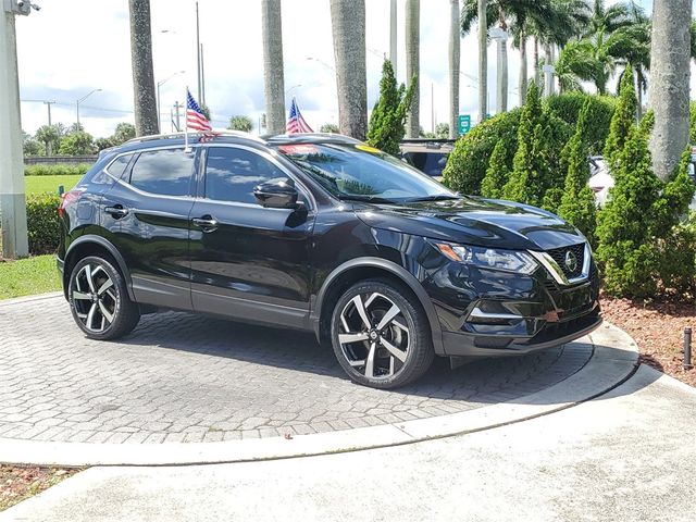 2022 Nissan Rogue Sport SL