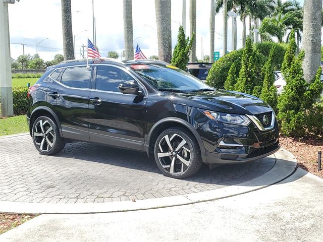 2022 Nissan Rogue Sport SL