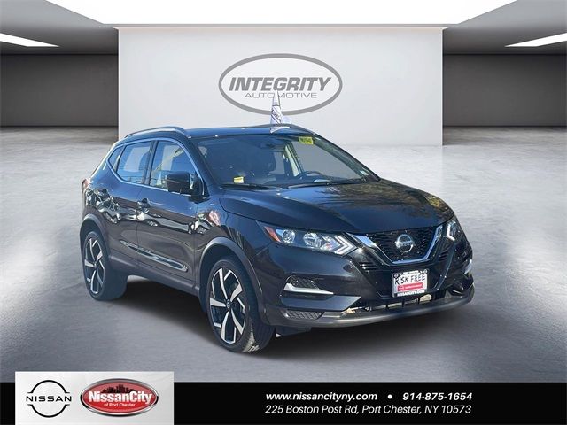 2022 Nissan Rogue Sport SL