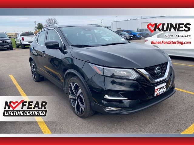 2022 Nissan Rogue Sport SL