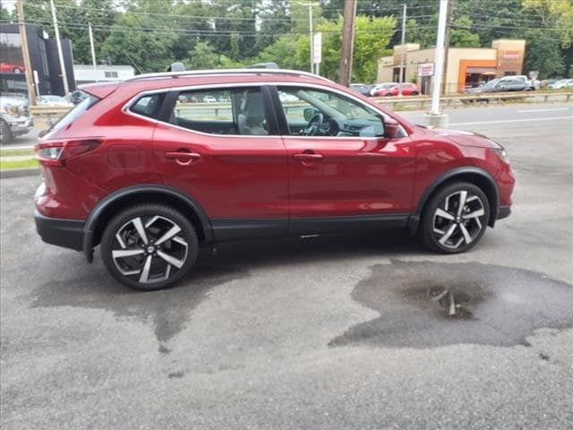 2022 Nissan Rogue Sport SL