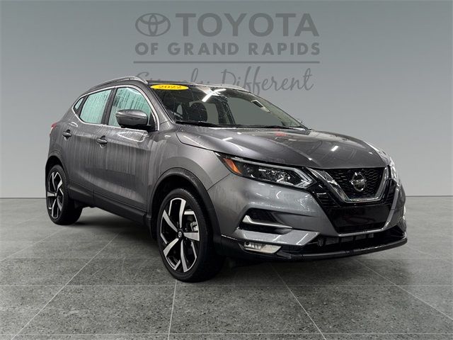 2022 Nissan Rogue Sport SL