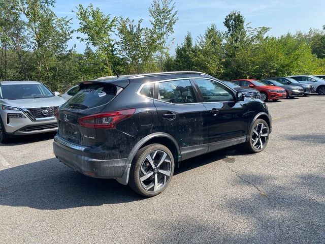 2022 Nissan Rogue Sport SL