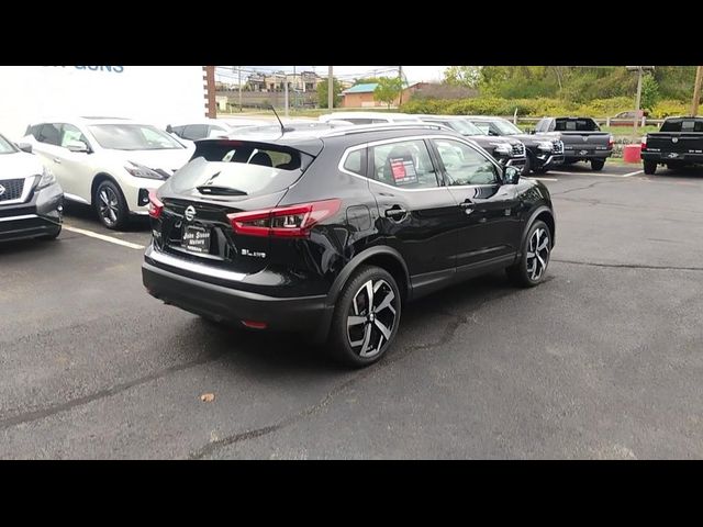 2022 Nissan Rogue Sport SL