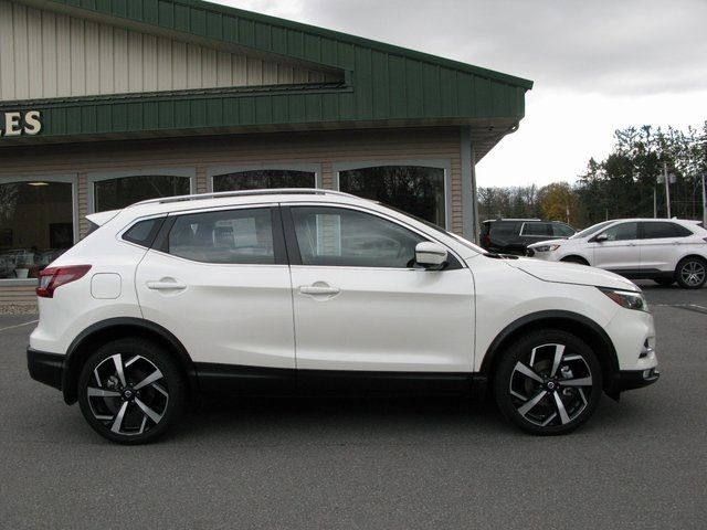 2022 Nissan Rogue Sport SL