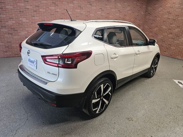 2022 Nissan Rogue Sport SL