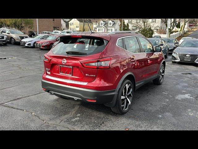 2022 Nissan Rogue Sport SL