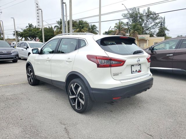 2022 Nissan Rogue Sport SL