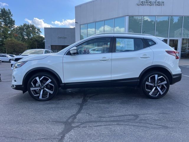 2022 Nissan Rogue Sport SL