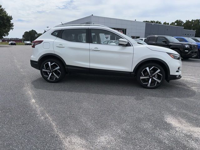 2022 Nissan Rogue Sport SL