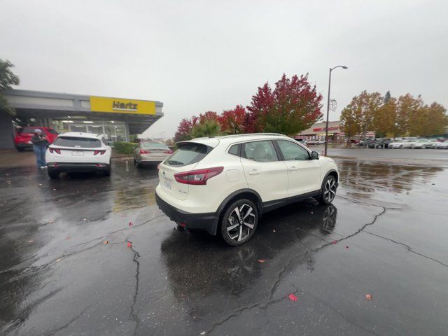 2022 Nissan Rogue Sport SL