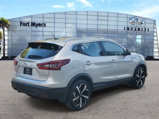 2022 Nissan Rogue Sport SL