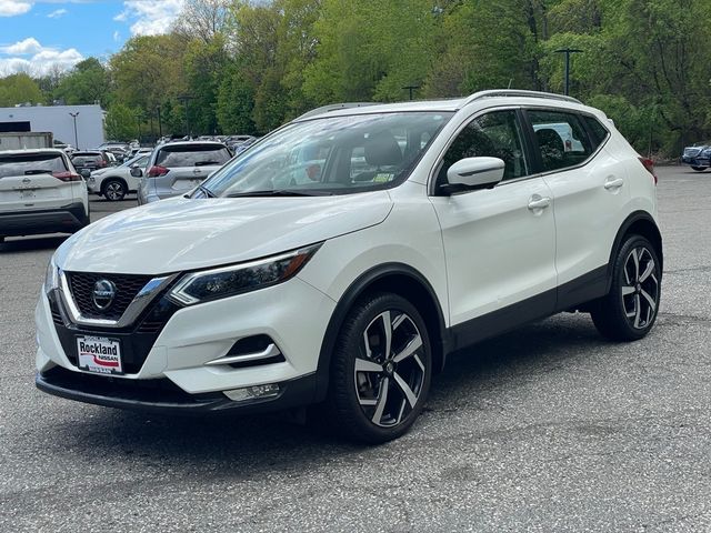 2022 Nissan Rogue Sport SL