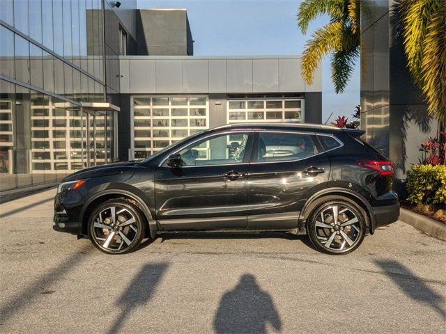 2022 Nissan Rogue Sport SL