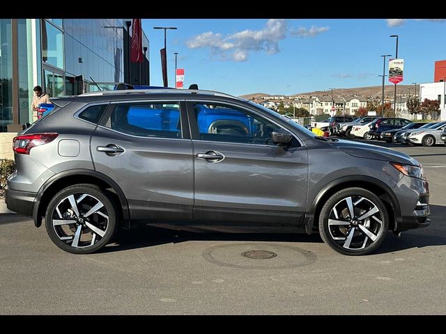 2022 Nissan Rogue Sport SL