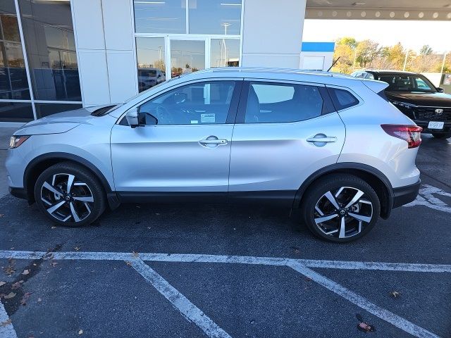 2022 Nissan Rogue Sport SL