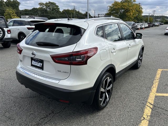 2022 Nissan Rogue Sport SL